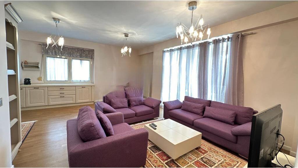 Apartament 2+1 me Qira në Pazarin e Ri – 140 m², Totalisht i Mobiluar