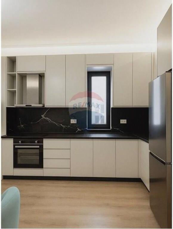 Apartament 1+1 per shitje te Farmacia 10!