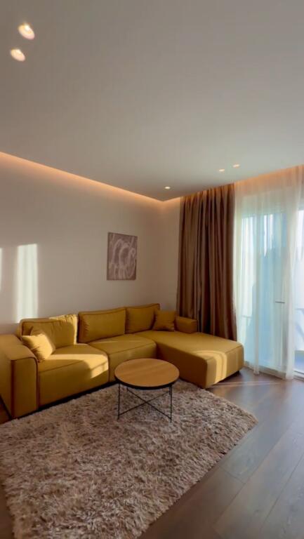 Super Apartament 2+1+2 për qira, përballë Kika 2 Komuna e Parisit