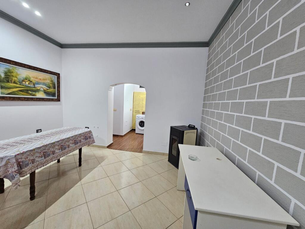 JEPET ME QERA APARTAMENT 2+1 NE KENETE DURRES
