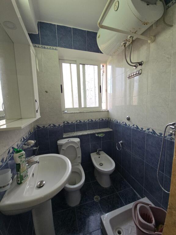 VENDESI SUPER APPARTAMENTO 3+1 A VOLLGA DURRES