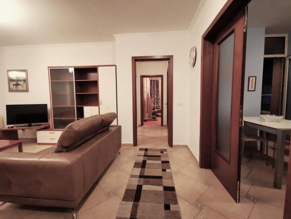 Apartament 2+1 me qera tek Stadiumi Air Albania