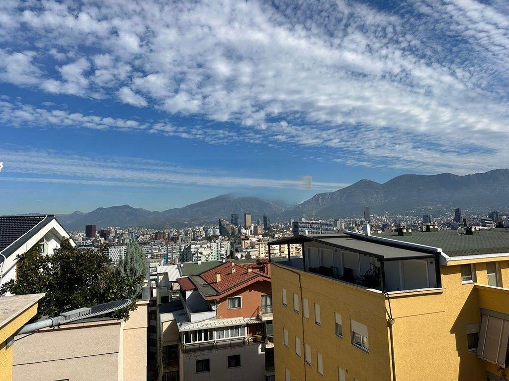 Penthouse 3+1 me Post Parkimi në Kodra e Diellit – 140 m², Totalisht i Mobiluar
