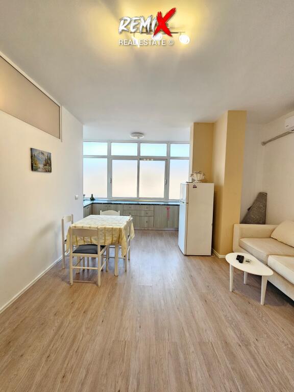 JEPET ME QERA APARTAMENT 2+1 PRANE RROTES SE KUQE, PLAZH DURRËS