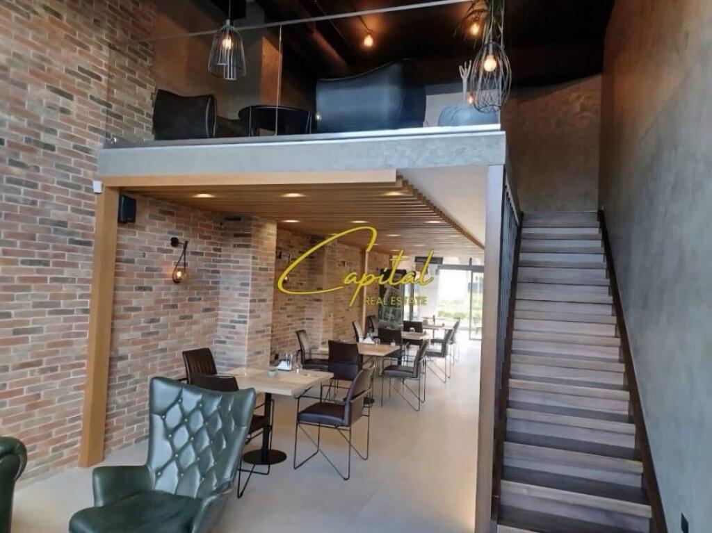 AMBIENT BIZNESI ME QERA 136 M2 RRUGA KONGRESI I MANASTIRIT 1.350 EURO