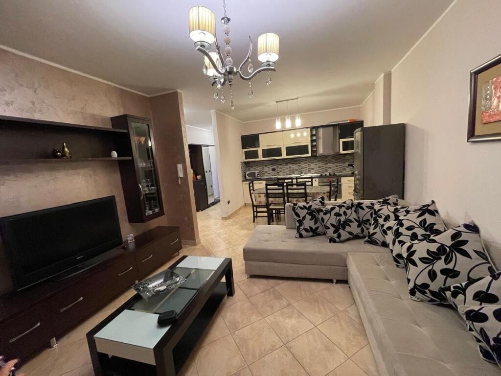 2+1 Apartment for rent in Xhamllik!