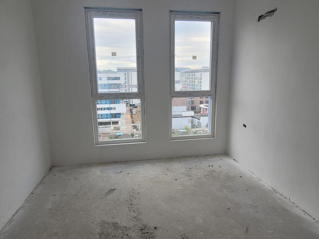 Appartamento 2+1 in vendita, 112 m², Univers City, Tirana