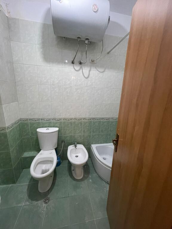 Apartment 2+1+2+balcony for rent, 650 euros, 3rd floor, center