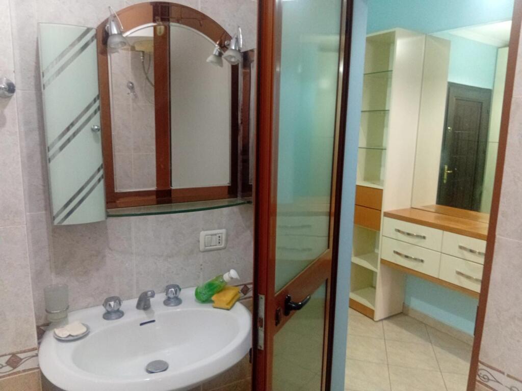 Apartament 2+1 me qira ne Astir!
