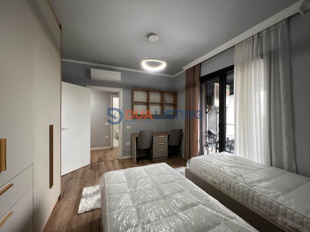 JEPET ME QIRA APARTAMENT 2+1+POSTPARKIMI LIQENI I THATE I PA BANUAR ME PARE