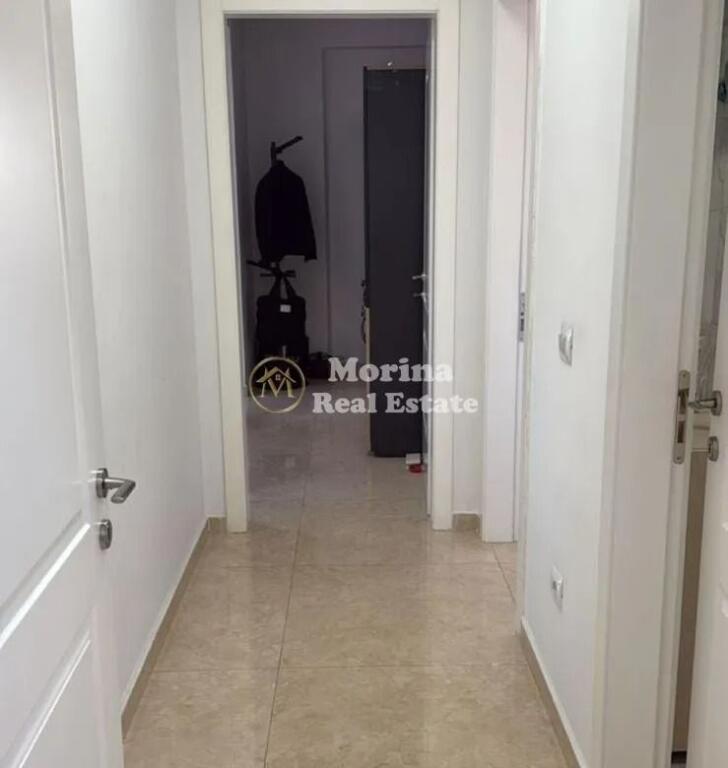 Affitto, Locale Commerciale, Myslym Shyri, 1400 Euro/Mese