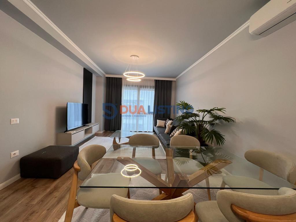 JEPET ME QIRA APARTAMENT 2+1+POSTPARKIMI LIQENI I THATE I PA BANUAR ME PARE