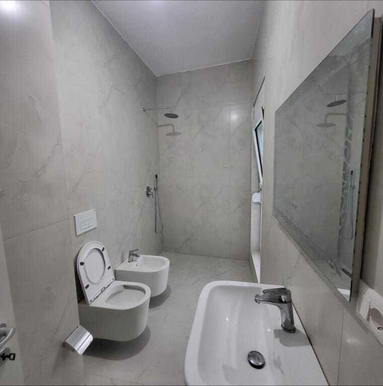 APARTMENT 2+1 FOR RENT AT KADIU RESIDENCE - 50,000 LEK PER MONTH