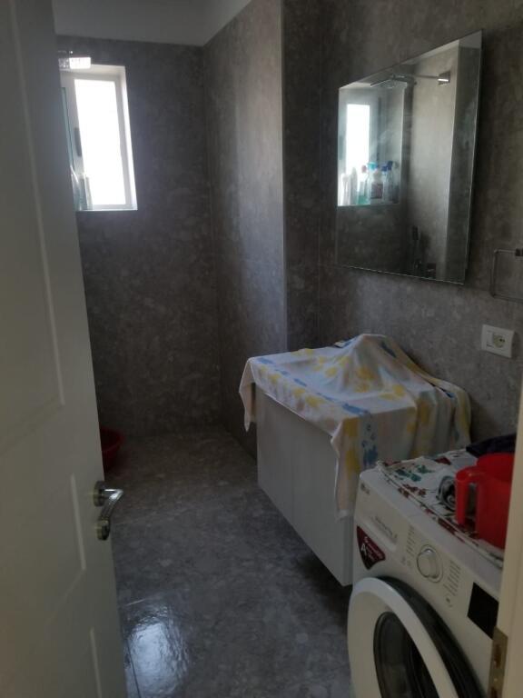 Apartament per Qira