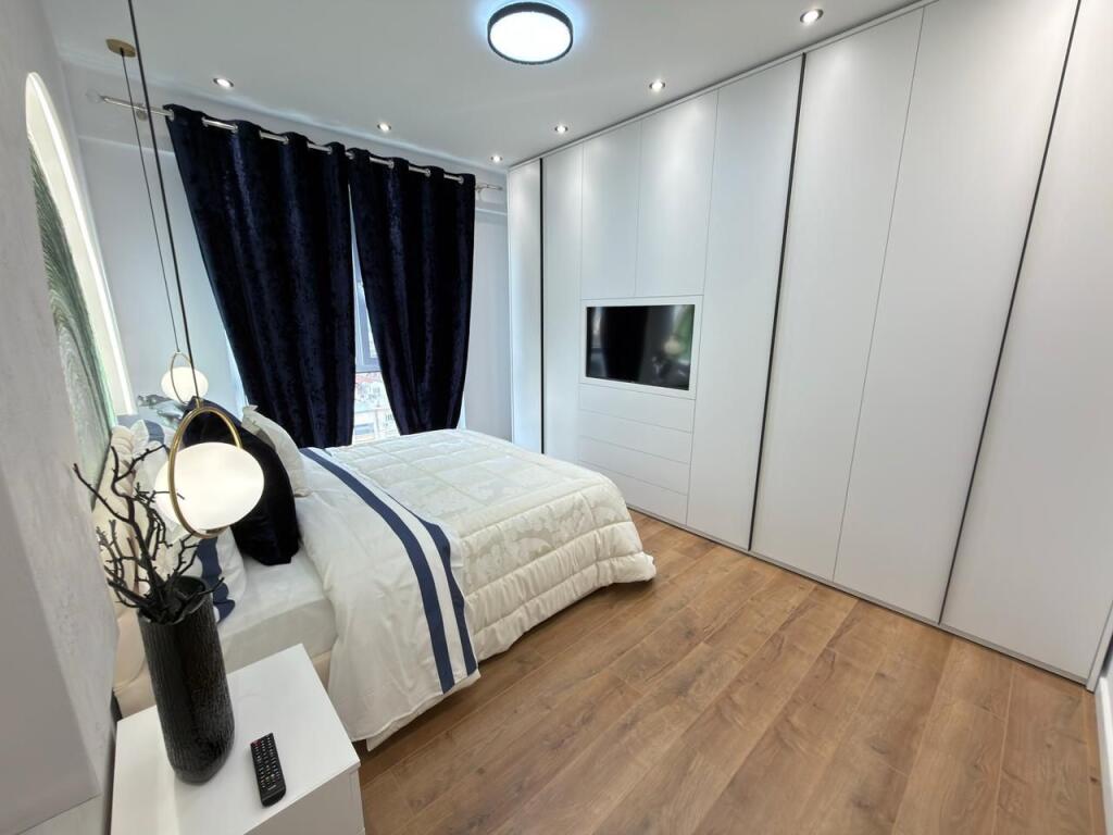 🏠 Appartamento 2+1 in vendita 📍 21 Dhjetori, Tirana 🛋️prezzo su richiesta