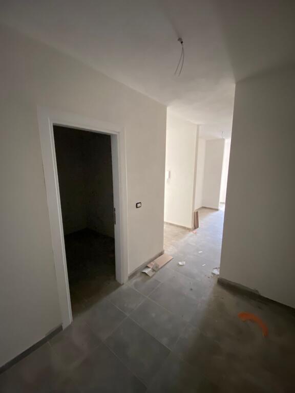 Aviation field, Garden Turdiu residence, 3+1+2wc for sale