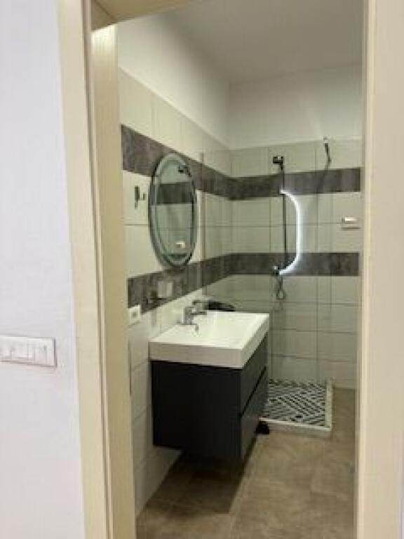 Apartament 2+1+ parking te isha fusha mobilim modern