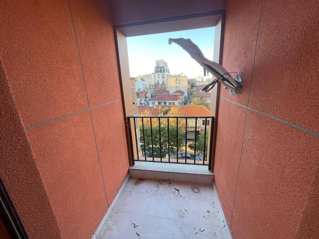SHITET APARTAMENT 2+1 TEK PAZARI I RI