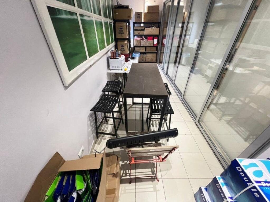 Ufficio in Affitto in Via Kavaja (ID BZ2739) Tirana