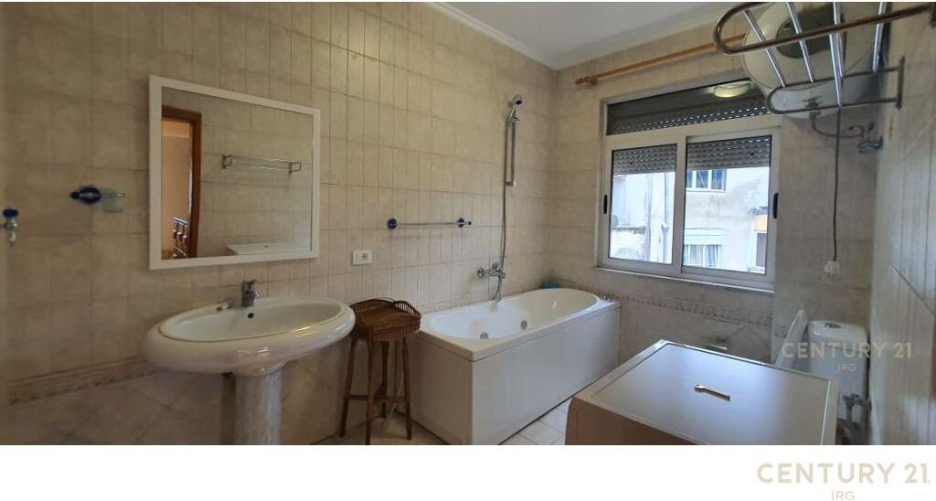 Appartamento 3+1+2 nel Centro di Tirana! 550,000 €