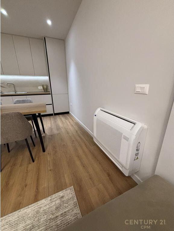 APARTAMENT MODERN 1+1 TEK PAZARI I RI! 850 € /Muaj
