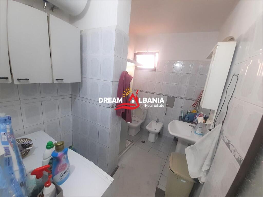 Shiten 2 Apartamente 1+1, tek 21 Dhjetori prane supermarket Joena (ID 4139128)
