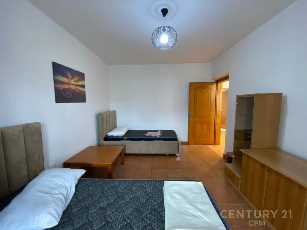 TEK 21 DHJETORI JAPIM ME QIRA APARTAMENT 2+1