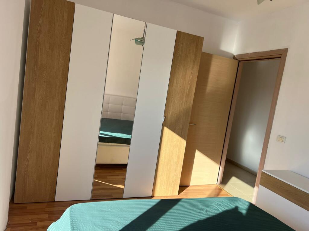 🏡 Jepet me Qira Apartament 2+1 në Zonën 5 Maji