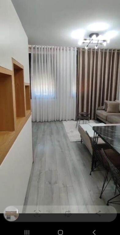 :  🏠 Appartamento in affitto – 1+1 📍 Yzberisht / Misto Mame