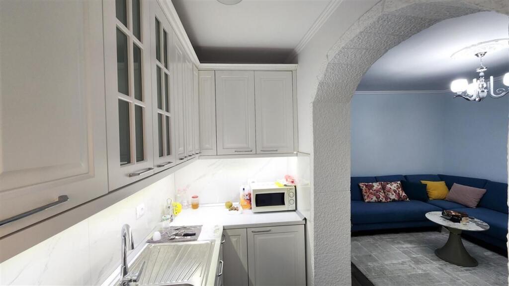 Apartament me qera 1+1- 📍Ish Tregu Elektrik