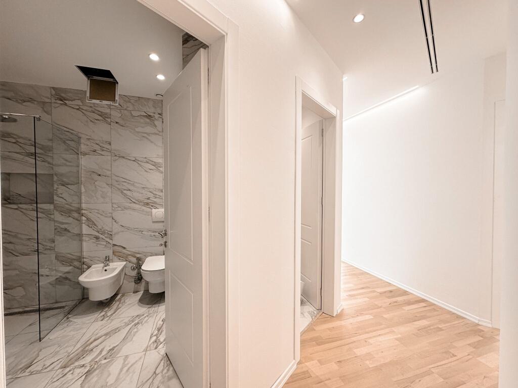 Appartamento 2 +1+2 bagni in vendita. 
