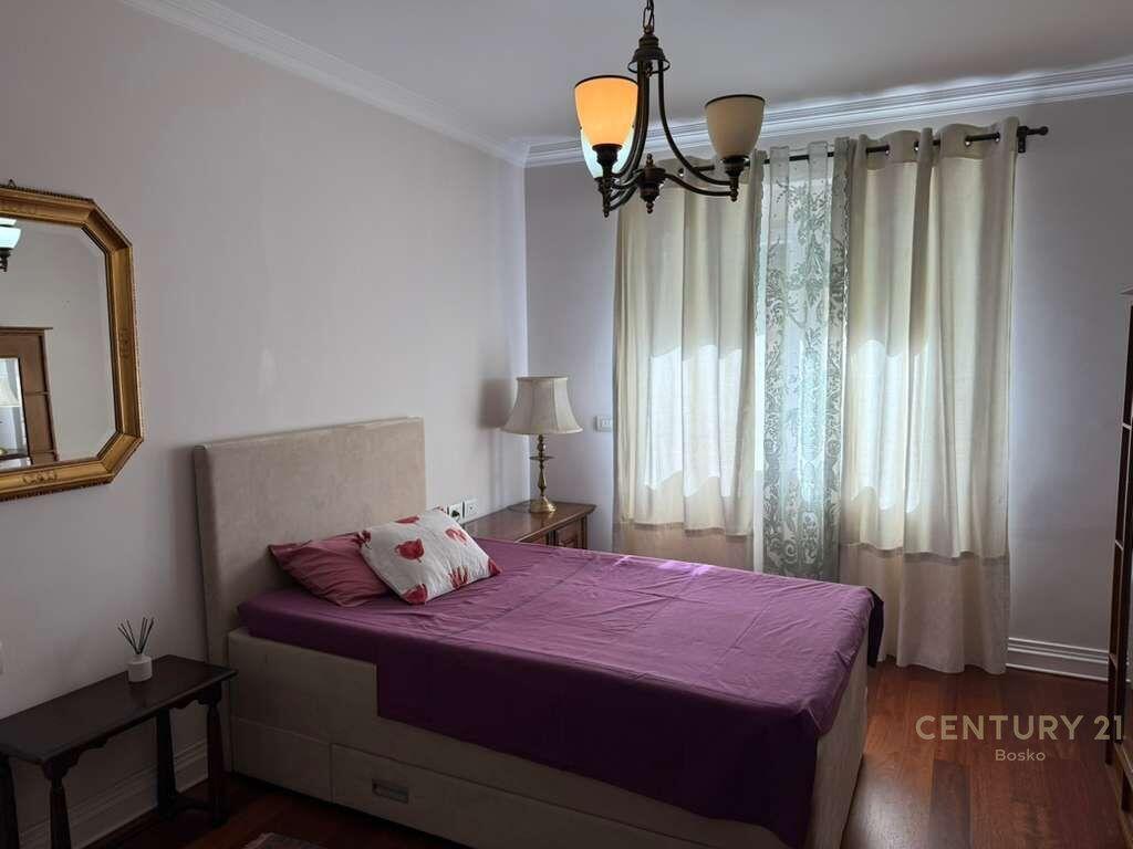 Apartment 3+1 for sale in the heart of Blloku