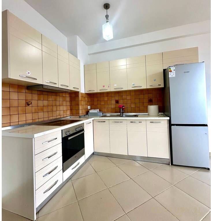 APARTAMENT 3+1+2 PER ZYRA OSE BANIM PRANE KOMPLEKSIT HALILI! 700 € /Muaj