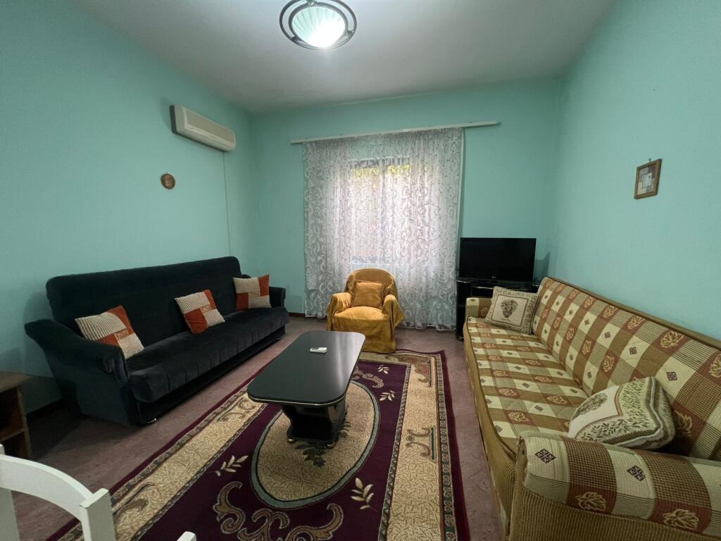 Qera, Apartament 1+1 21 Dhjetori