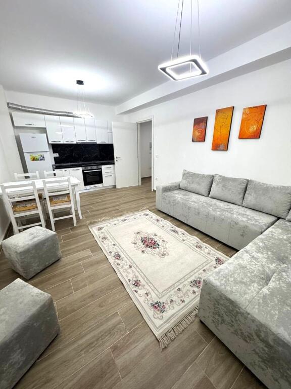 🏠 Jepet me Qera Super Apartament 2+1 ne 5 Maji