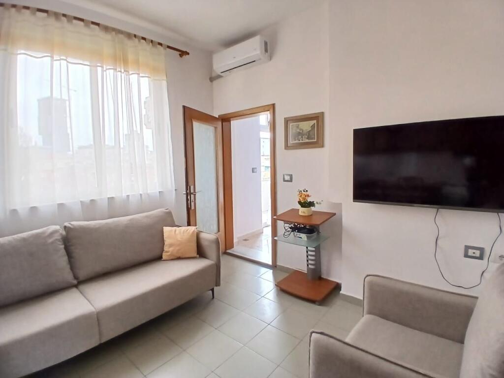 Apartament me qera 2+1 📍Rruga Durrësit