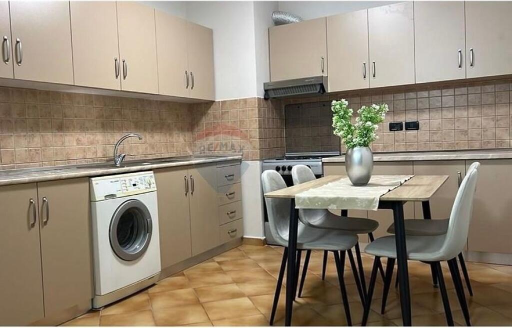 Apartament 1+1 me qira tek sheshi Willson