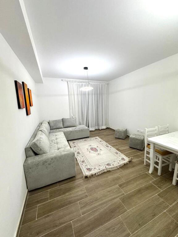 🏠 Jepet me Qera Super Apartament 2+1 ne 5 Maji