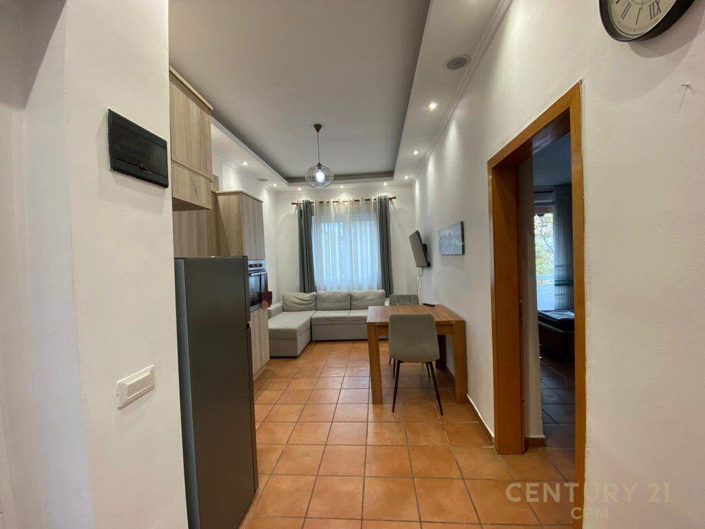 TEK 21 DHJETORI JAPIM ME QIRA APARTAMENT 2+1