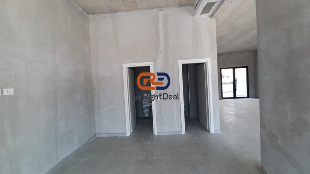 At River Residence, Business Unit For Rent, With Regular Floor Plan And Glass Facade!!!