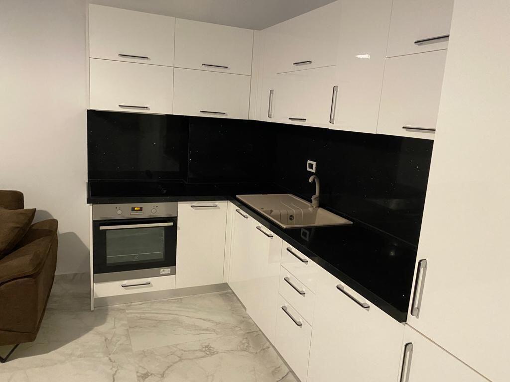 JEPET ME QERA APARTAMENT 2+1, LUNGOMARE ME PAMJE DETI