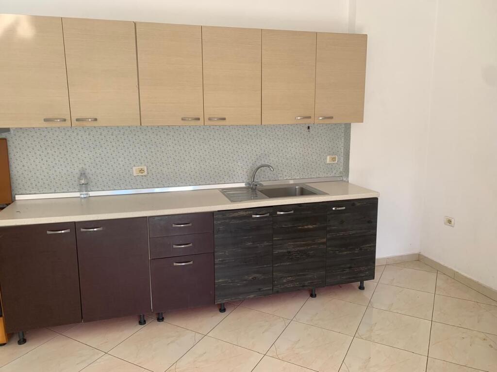 APARTAMENT ME QERA 2+1