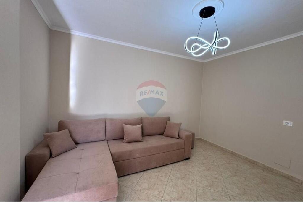 FOR RENT 2+1 APARTMENT IN ASTIR