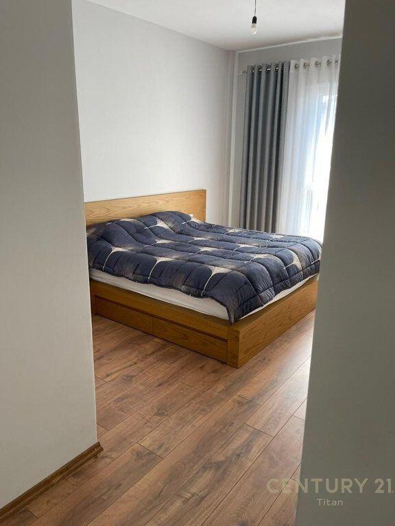 Shitet Apartament 2+1+2 ne Kamez!