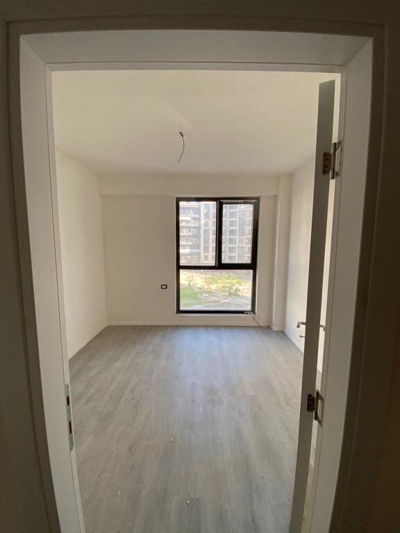 Aviation field, Garden Turdiu residence, 3+1+2wc for sale