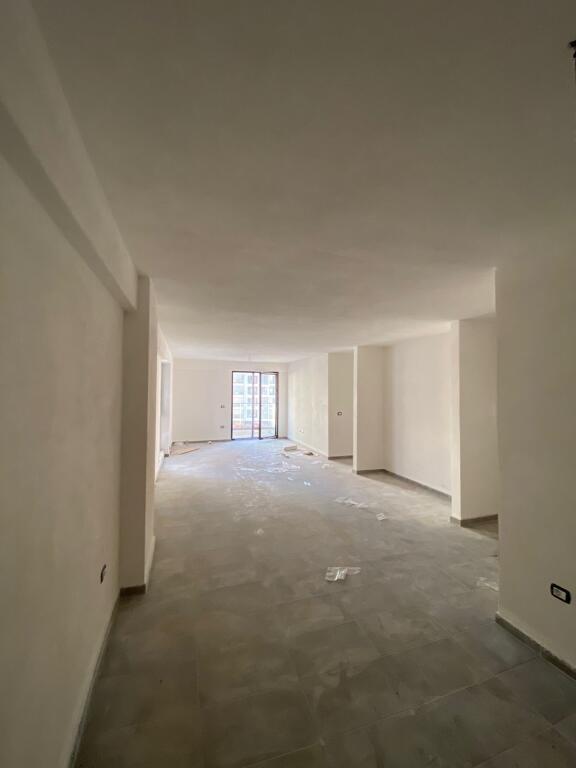 Aviation field, Garden Turdiu residence, 3+1+2wc for sale