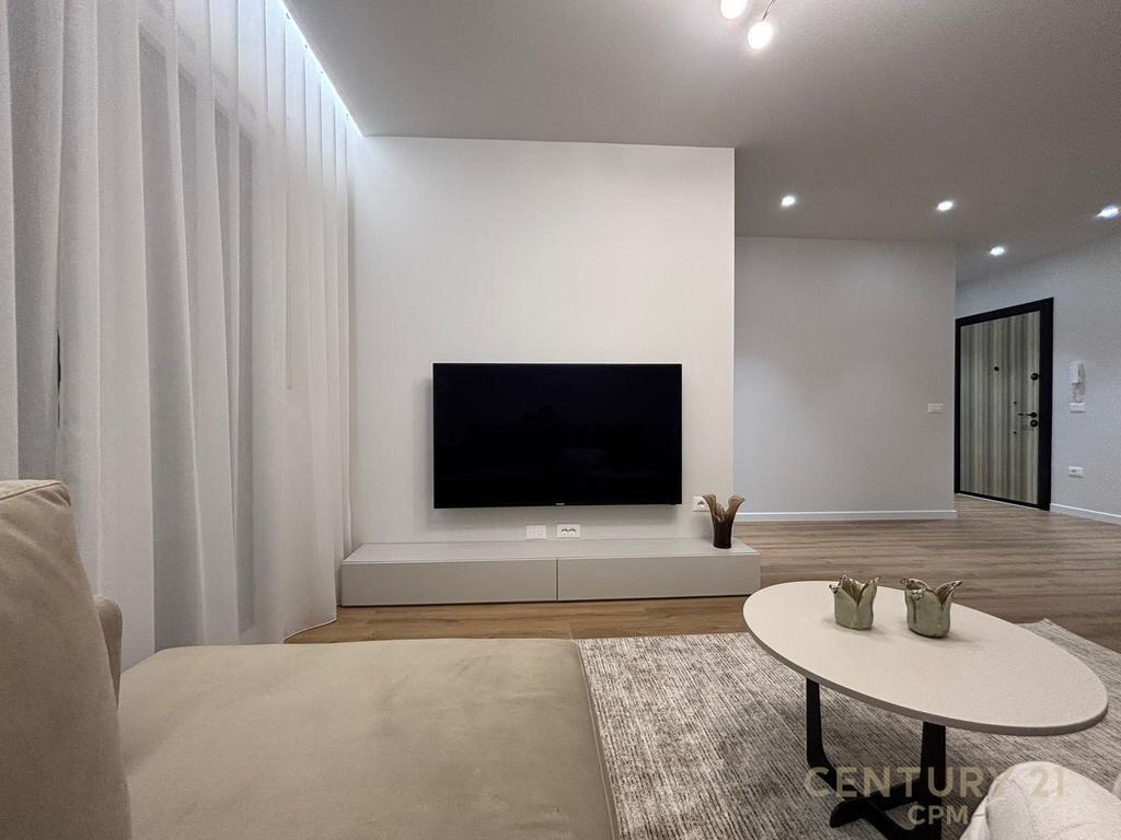 APARTAMENT MODERN 1+1 TEK PAZARI I RI! 850 € /Muaj