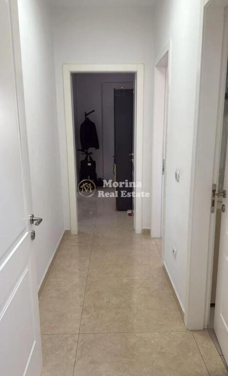 Affitto, Locale Commerciale, Myslym Shyri, 1400 Euro/Mese