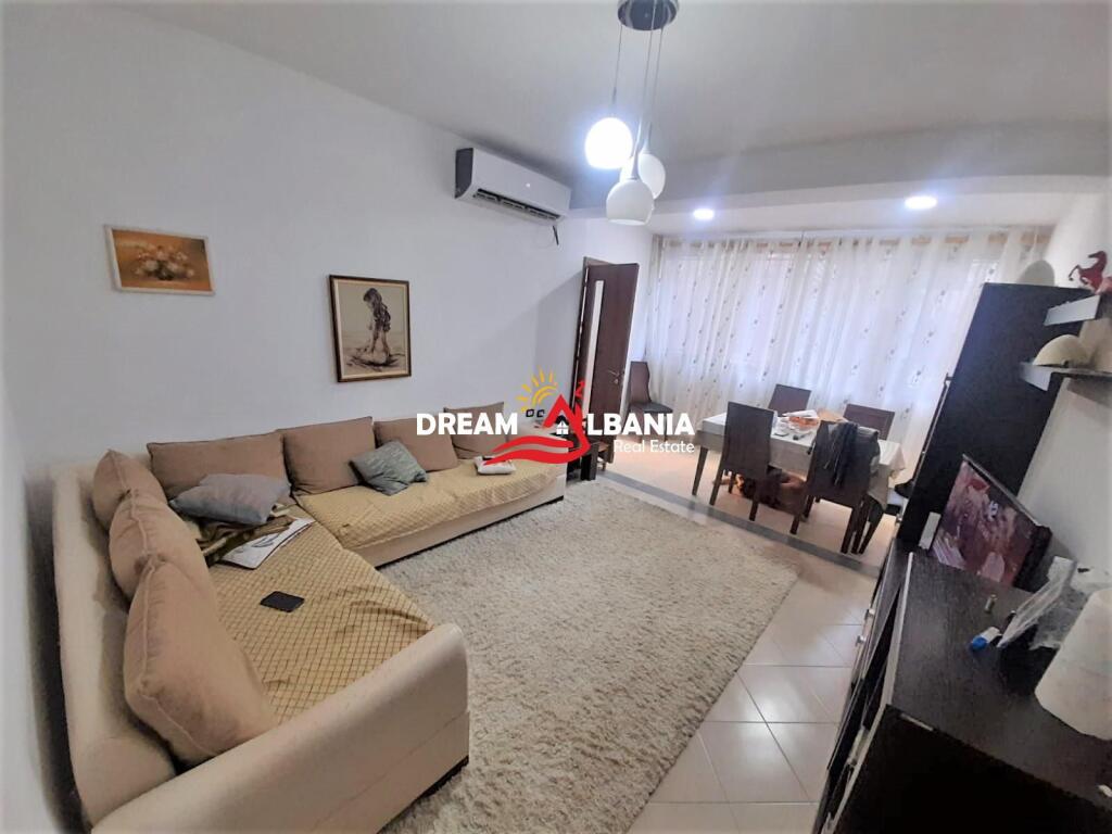 Shiten 2 Apartamente 1+1, tek 21 Dhjetori prane supermarket Joena (ID 4139128)
