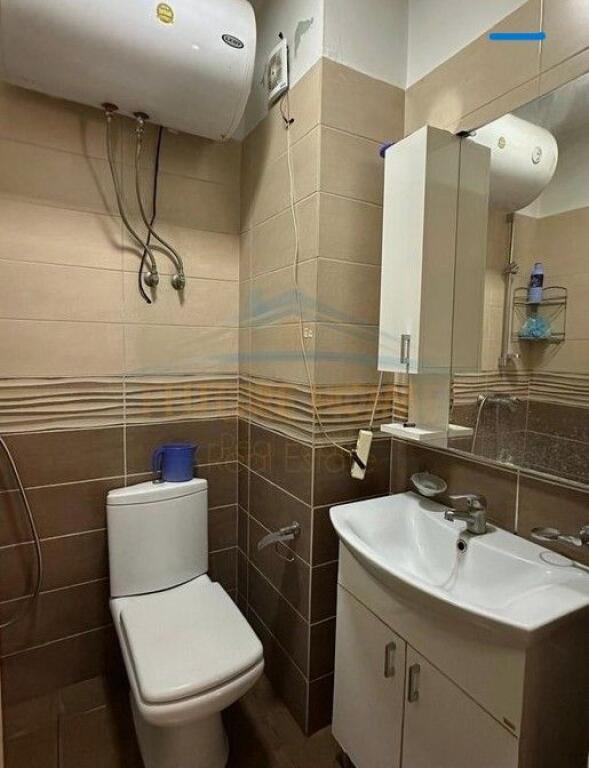 Apartment 2+1 for sale – Unaza e Re, near bar “Xhamero”